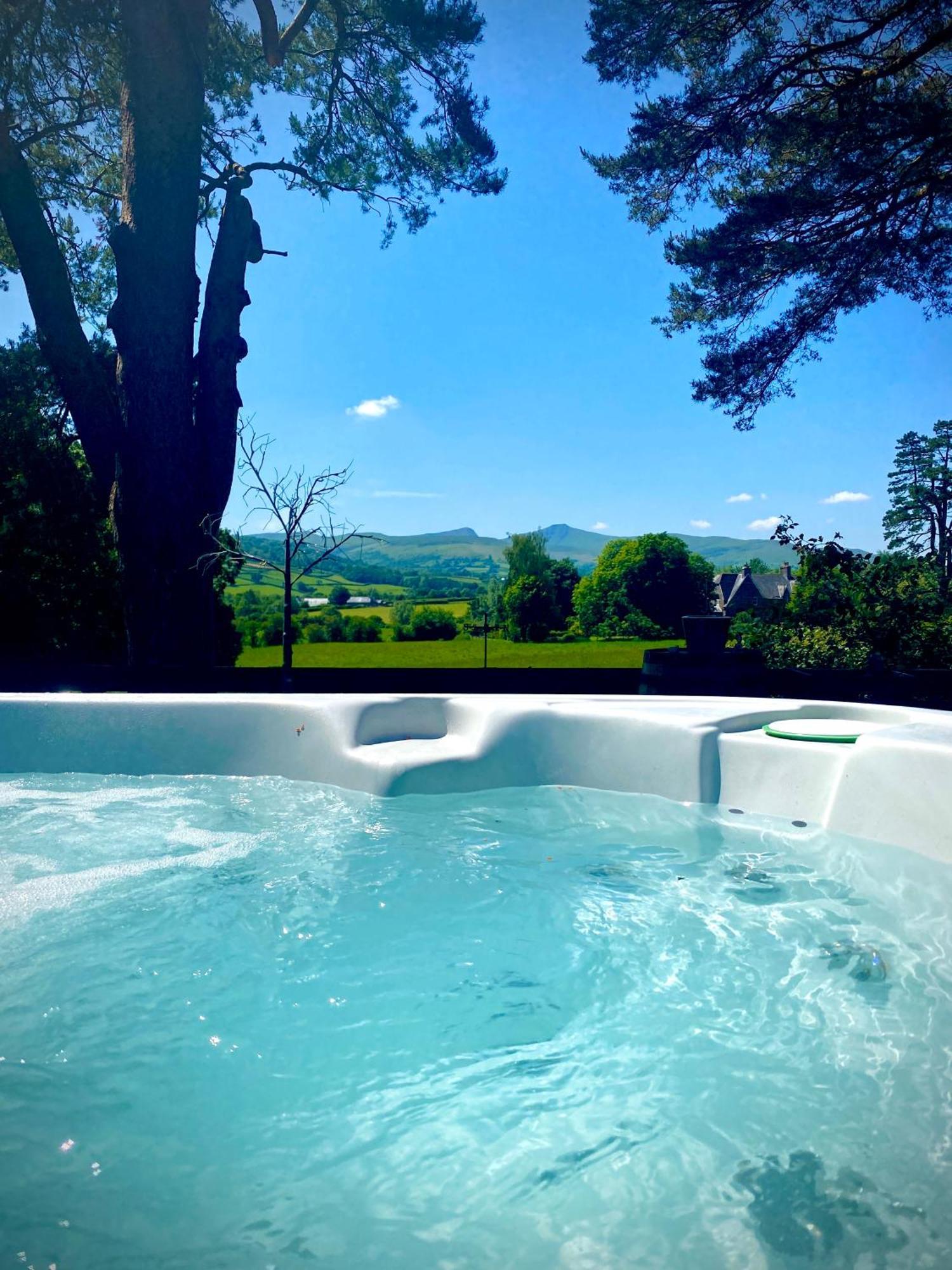 Mountain View Cottage, Hot Tub , Stunning Views Llanhamlach Exterior foto